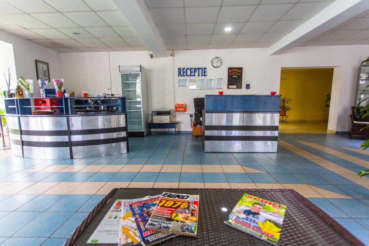 Hostel Horia Plopeni المظهر الخارجي الصورة
