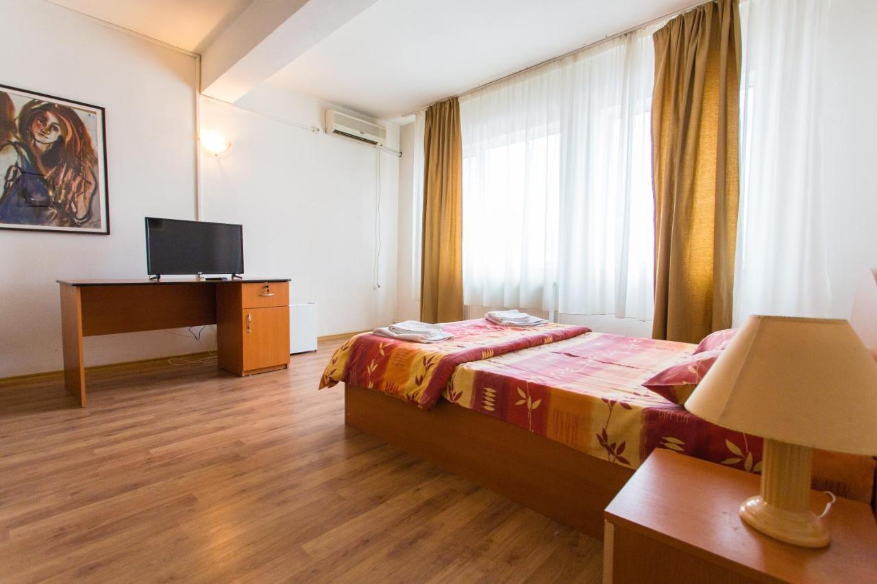 Hostel Horia Plopeni المظهر الخارجي الصورة