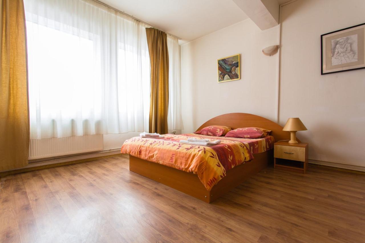 Hostel Horia Plopeni المظهر الخارجي الصورة