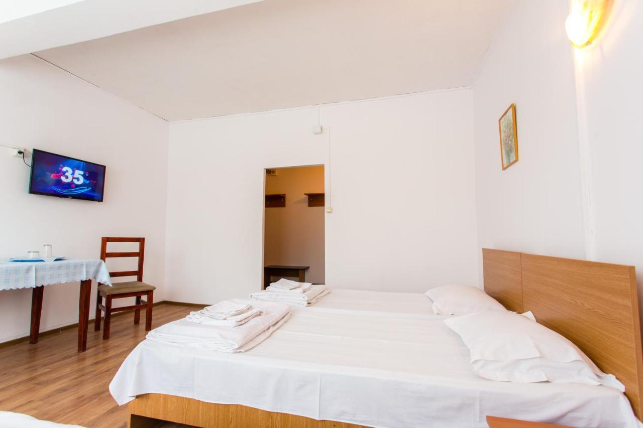 Hostel Horia Plopeni المظهر الخارجي الصورة